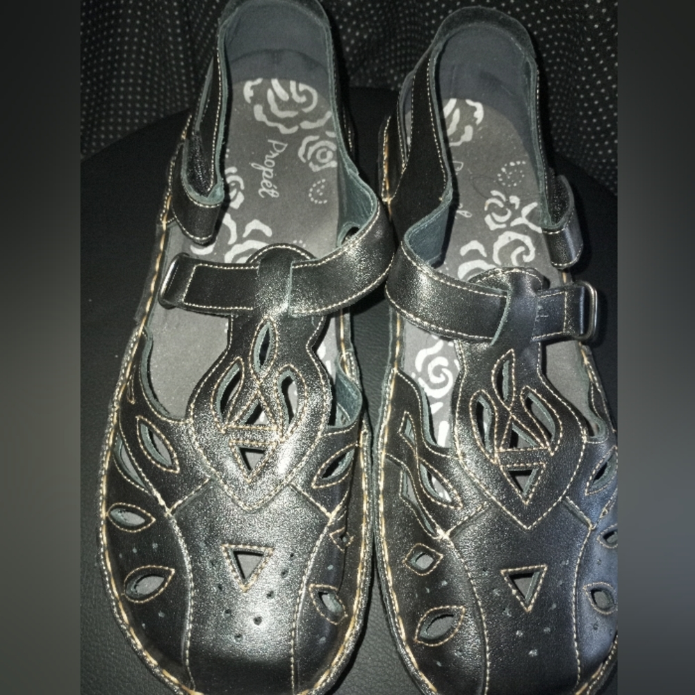 Propet Women's Black Sandals 9.5